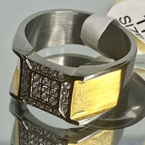 Atlantic Two-Toned Ring! 11 - Picture 6 of 10